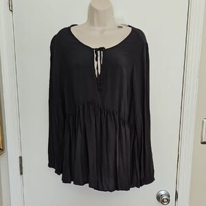 NWOT Torrid Rayon Keyhole Top Torrid Size 0 Or Large